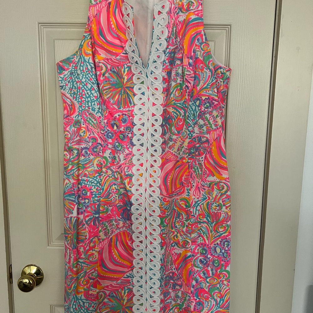 🌸🐟🌿Beautiful Multi Color Lily Pulitzer Zip Back Dress